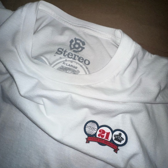 Stereo skateboards T-shirt - Picture 3 of 6